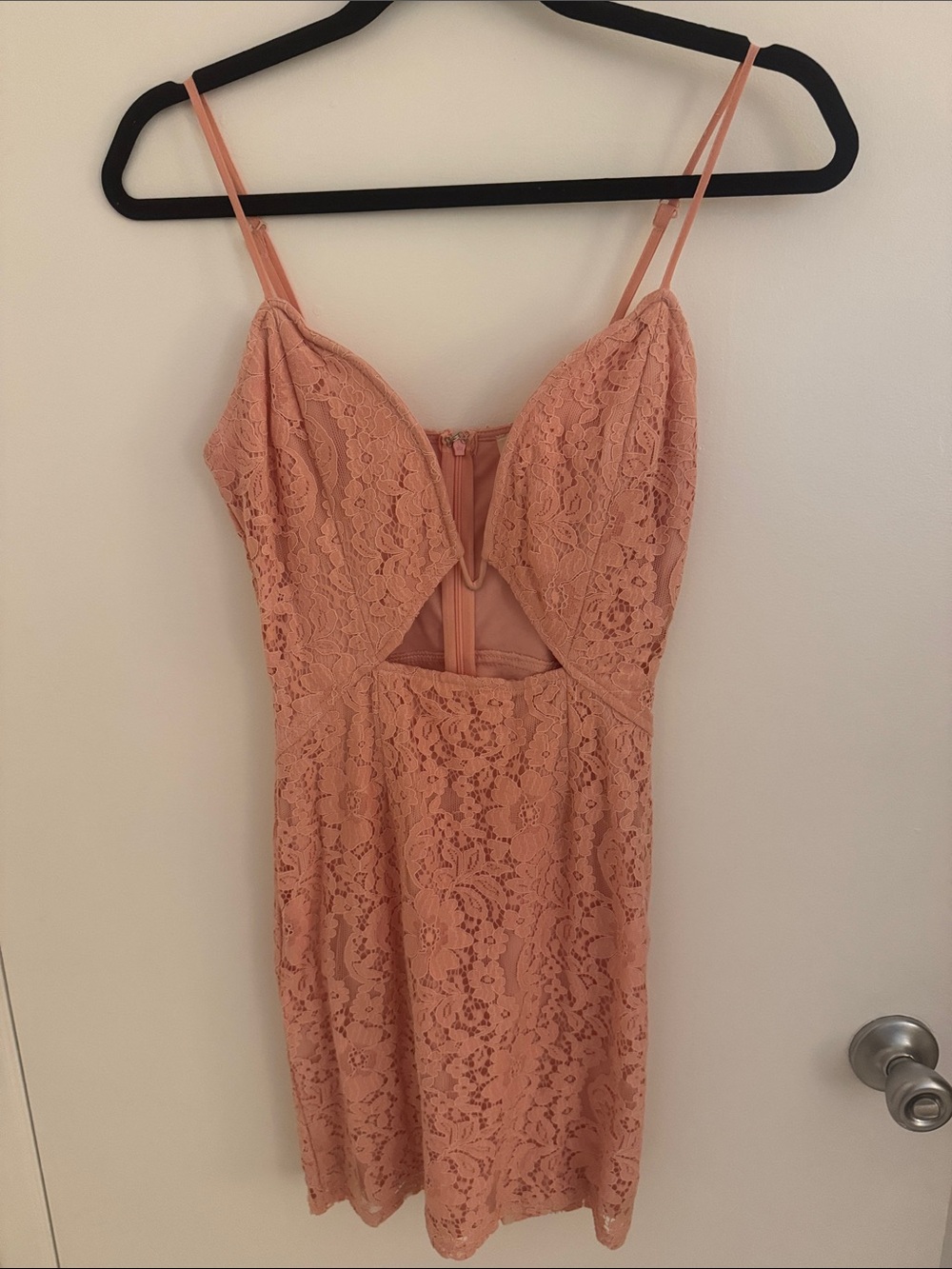 Revolve by the way Peach Lace V-wire plunge Spaghetti Strap Dress size XS